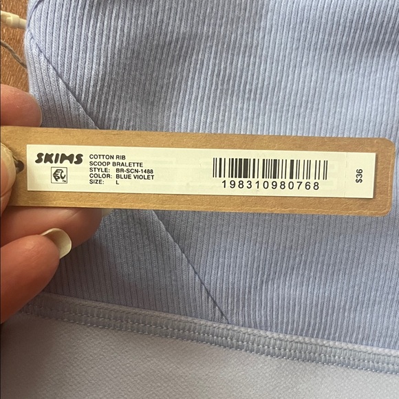 New SKIMS Blue Violet Ribbed Bralette - Picture 4 of 15